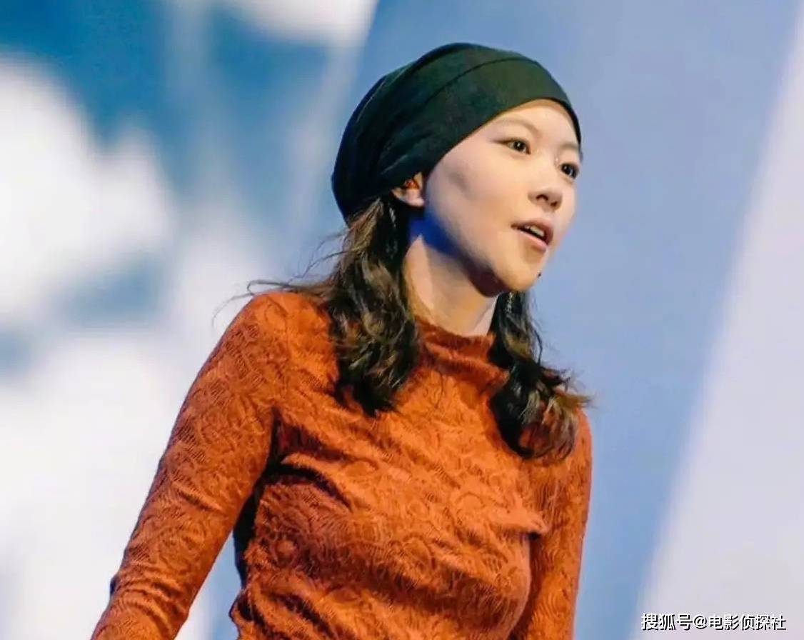 曝窦靖童和女友在国外结婚!