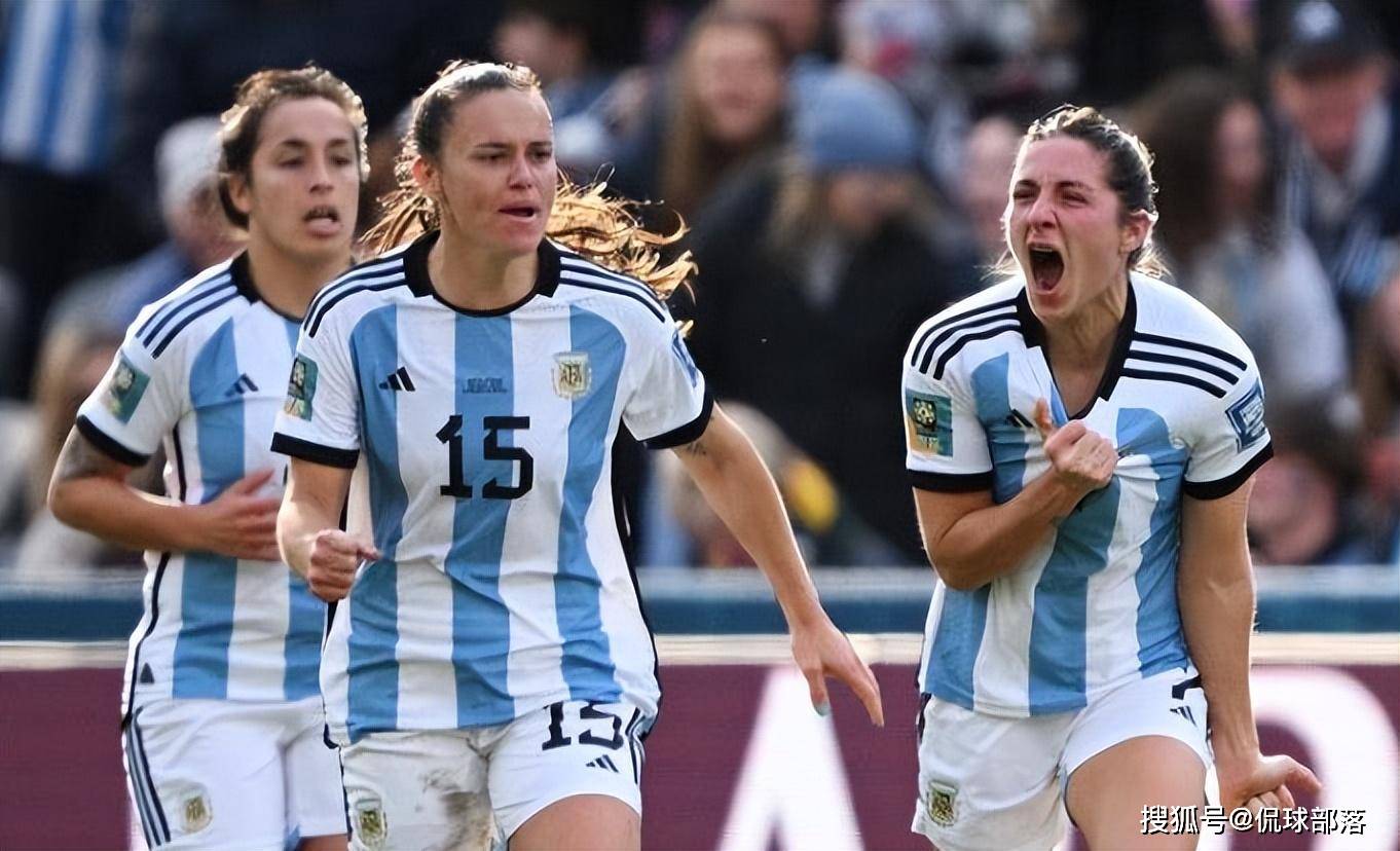 阿根廷女足告别世界杯,4届踢12场0胜,球员落泪_瑞典_参赛_锁定