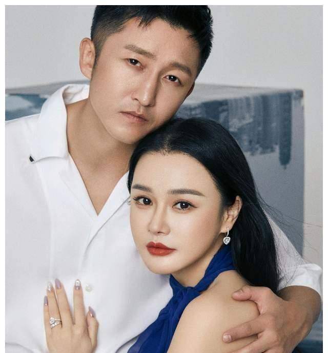 邹市明不满冉莹颖穿着太暴露,常因此吃醋争吵,妻子太迷人也烦恼_明星