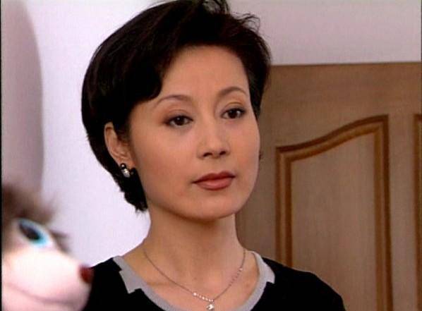 导演尤小刚:63岁娶33岁的周庭伊,64岁连生两子,70岁不敢退休_田歌