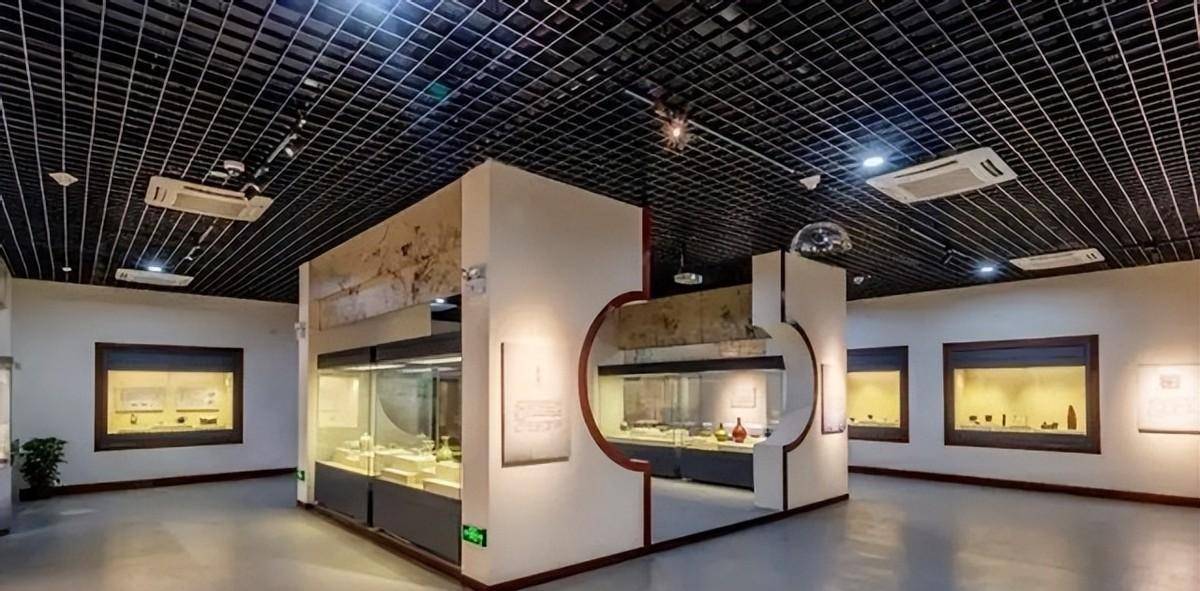 安徽寿县特大发现:千年楚国大墓惊羡人世,神秘文物成安徽镇馆宝_楚王