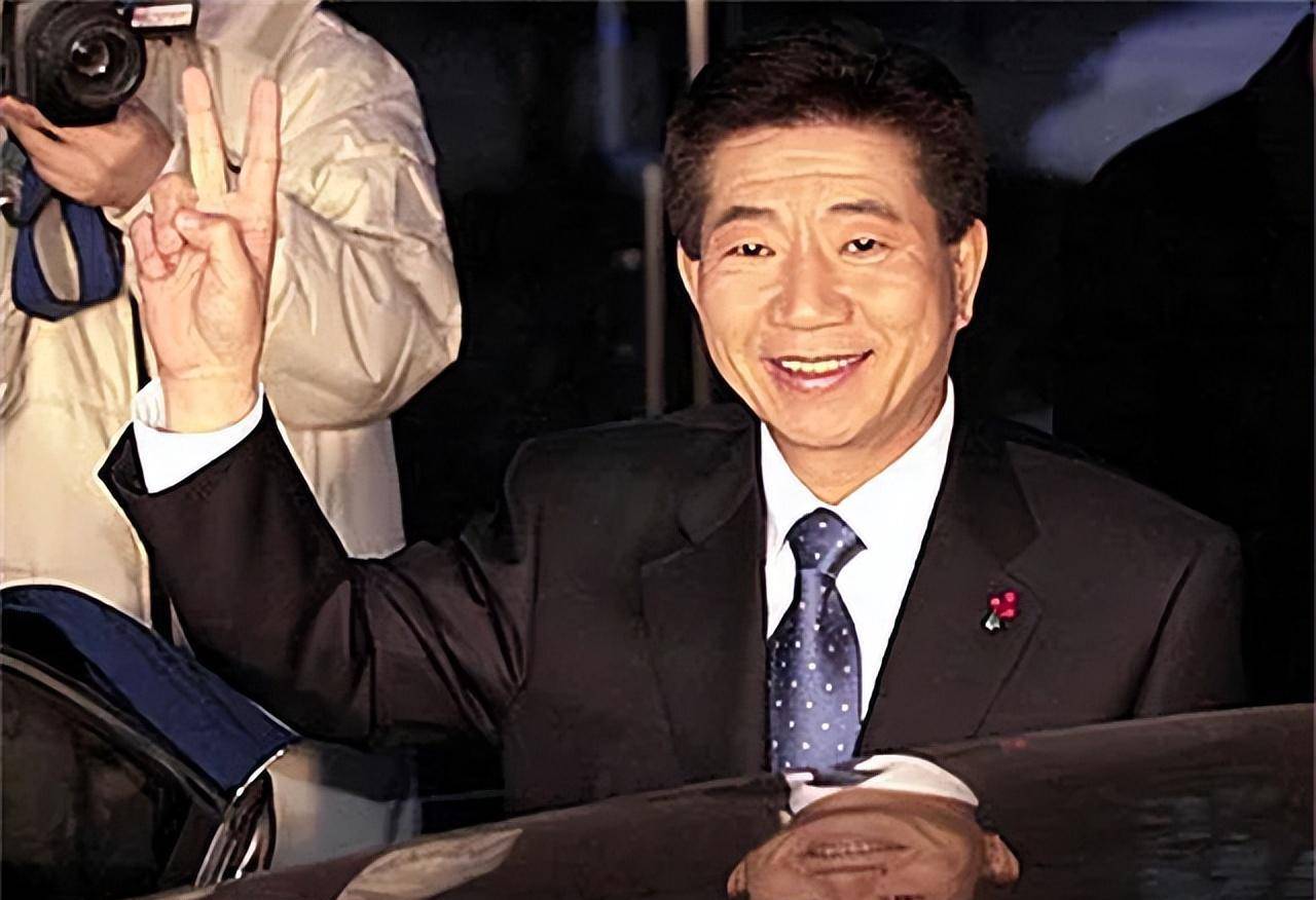 韩国总统卢武铉跳崖身亡后:儿子入学北大,女儿服刑后离开韩国_政府