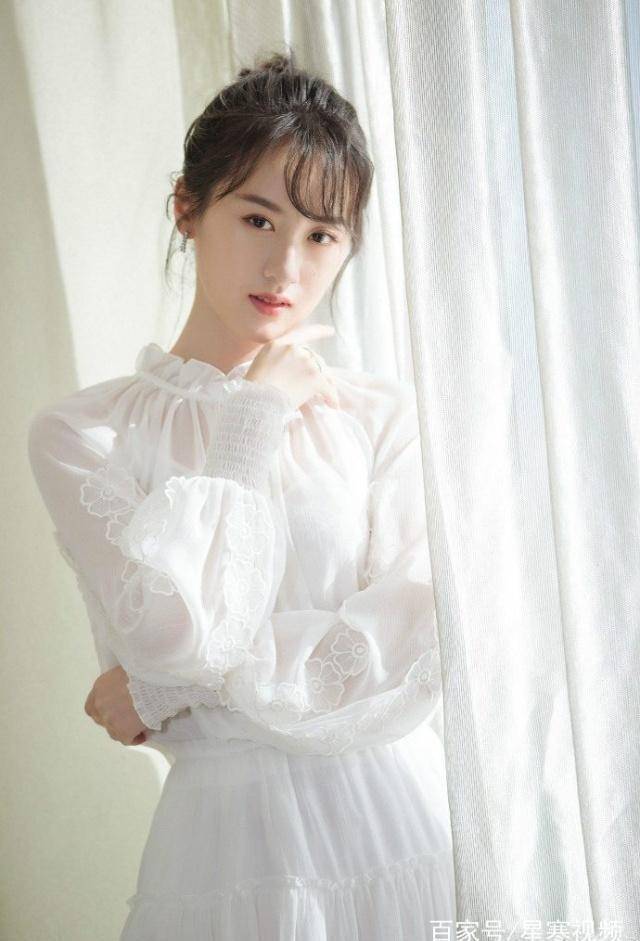 《听雪楼》来袭!袁冰妍演侠女造型惊艳,携手秦俊杰一剑定江湖!