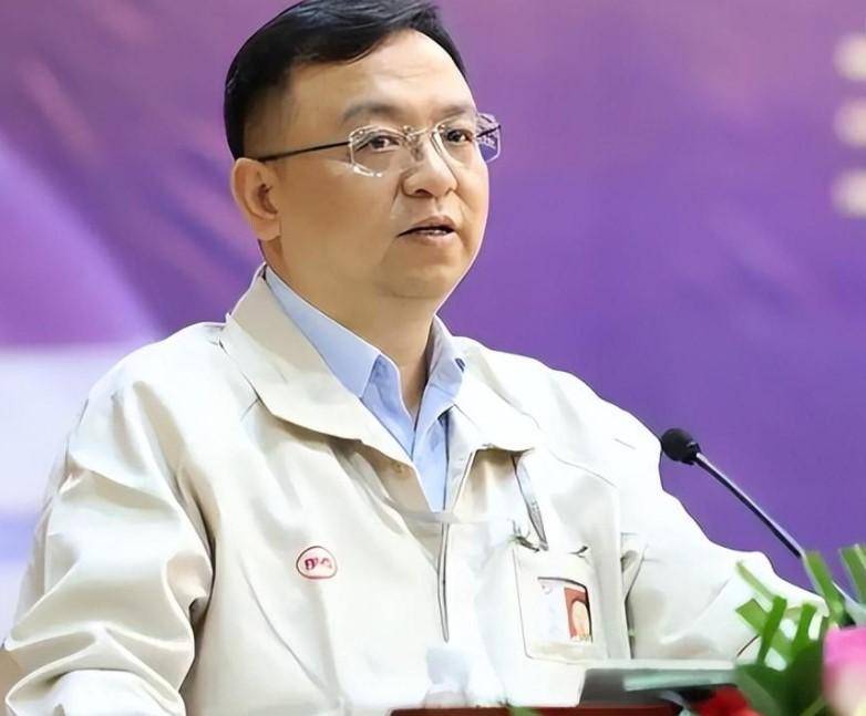 13岁丧父15岁丧母,嫂子卖嫁妆供学,靠山寨给兄嫂买别墅_王传方_张菊秀