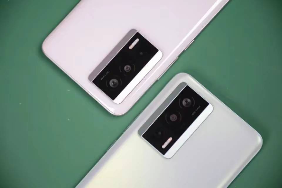 红米也开始发力,独显芯片x7和天玑9200 ,k60至尊版才是性能之王_手机