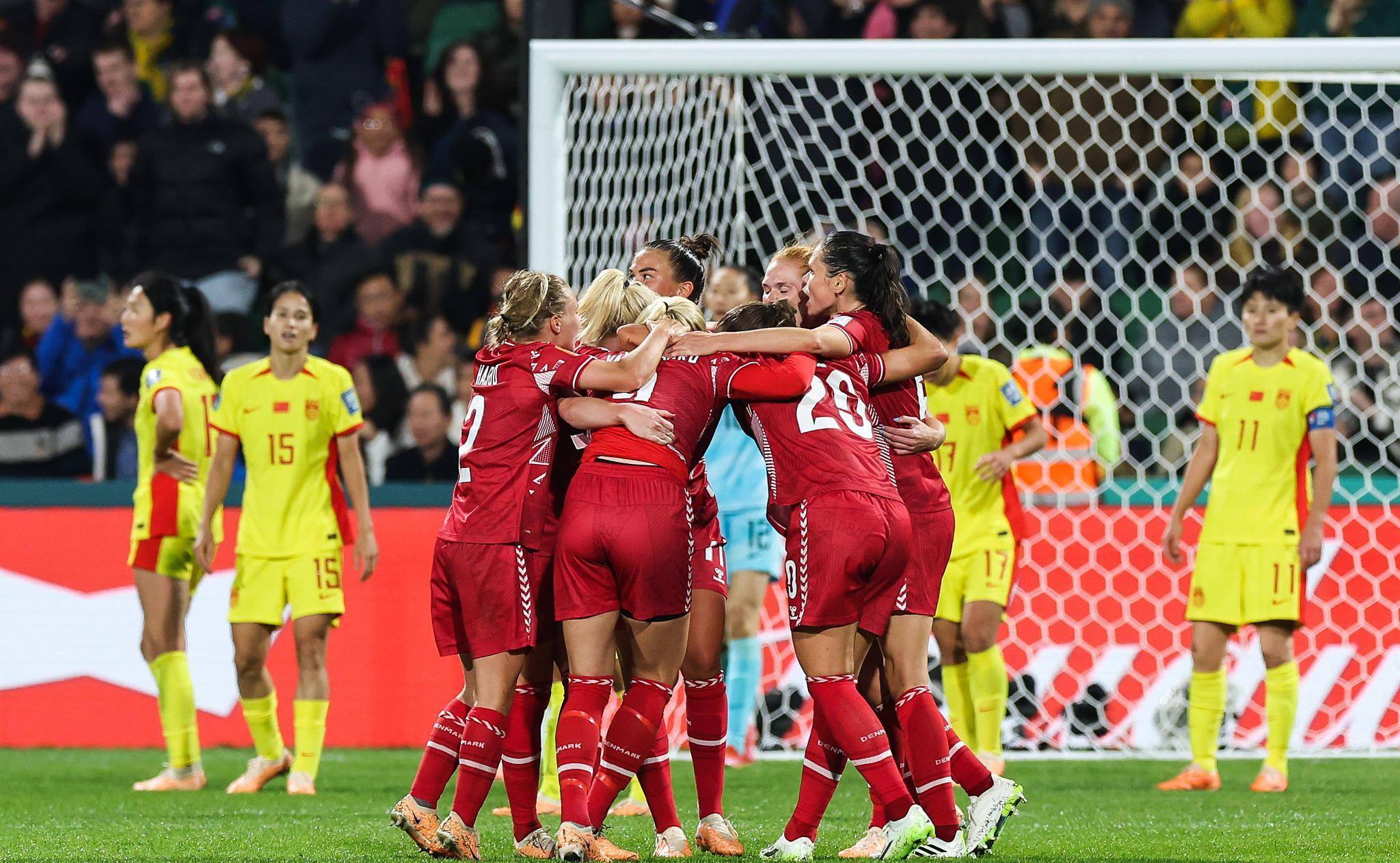 我们女足01丹麦,出线形势十分艰难_比赛_禁区_地方队