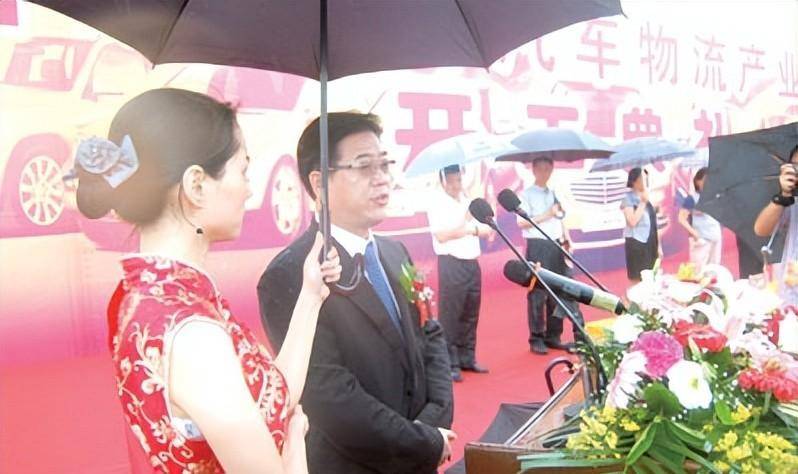 湖南"李三光"书记覆灭,给情妇升县长,高级套房和女干部在一起_李亿龙