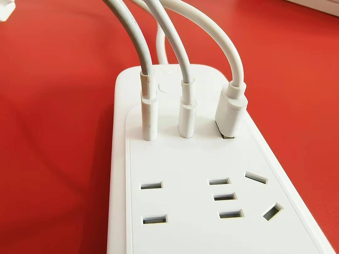 小新65W多功能氮化镓充电插排，充电供电一站式解决