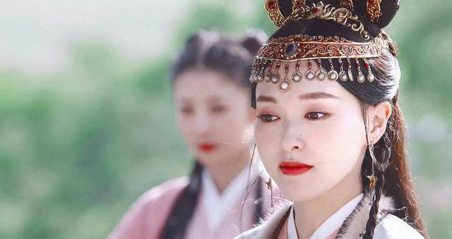 《燕云台》花絮曝光:胡歌探班唐嫣!宠溺眼神羡煞旁人!_锦绣_宣传_胡茬