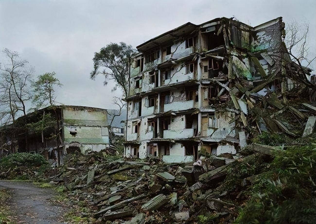 汶川地震中喪失雙腿的廖智,6年後再嫁華裔學霸,兒女雙全很幸福_廢墟