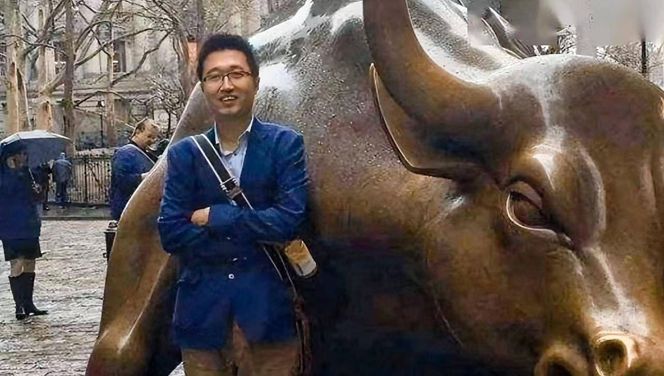 那么,许仰天何许人也?在他背后又有怎样的传奇故事?