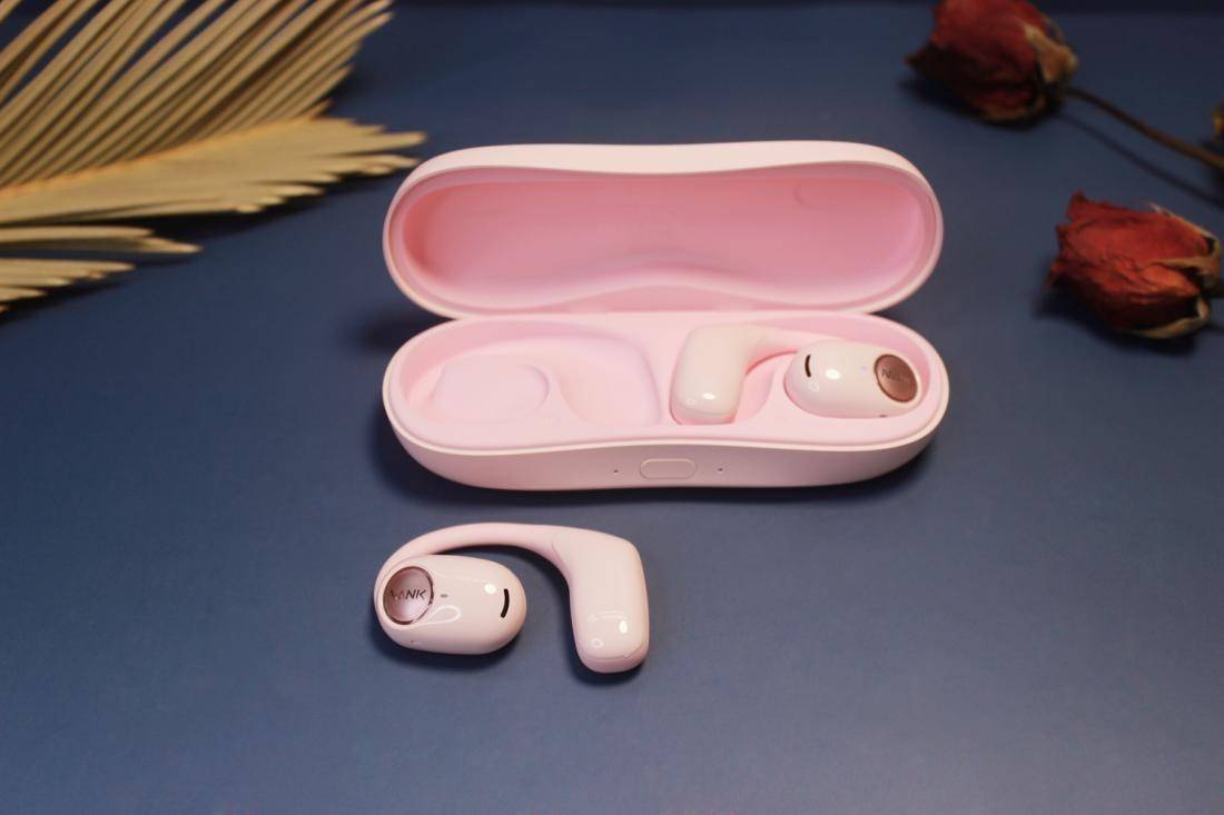 开放式蓝牙耳机大爆发，零压感佩戴南卡OE PRO前来报到