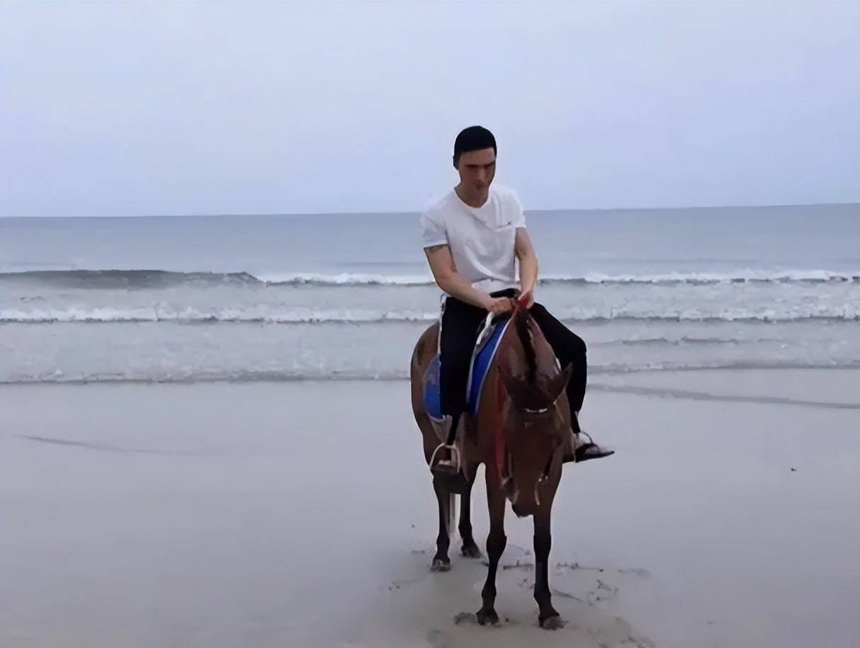 万,被丈夫推下悬崖,泰国坠崖孕妇今逆袭成百万网红_暖暖_俞晓冬_朋友