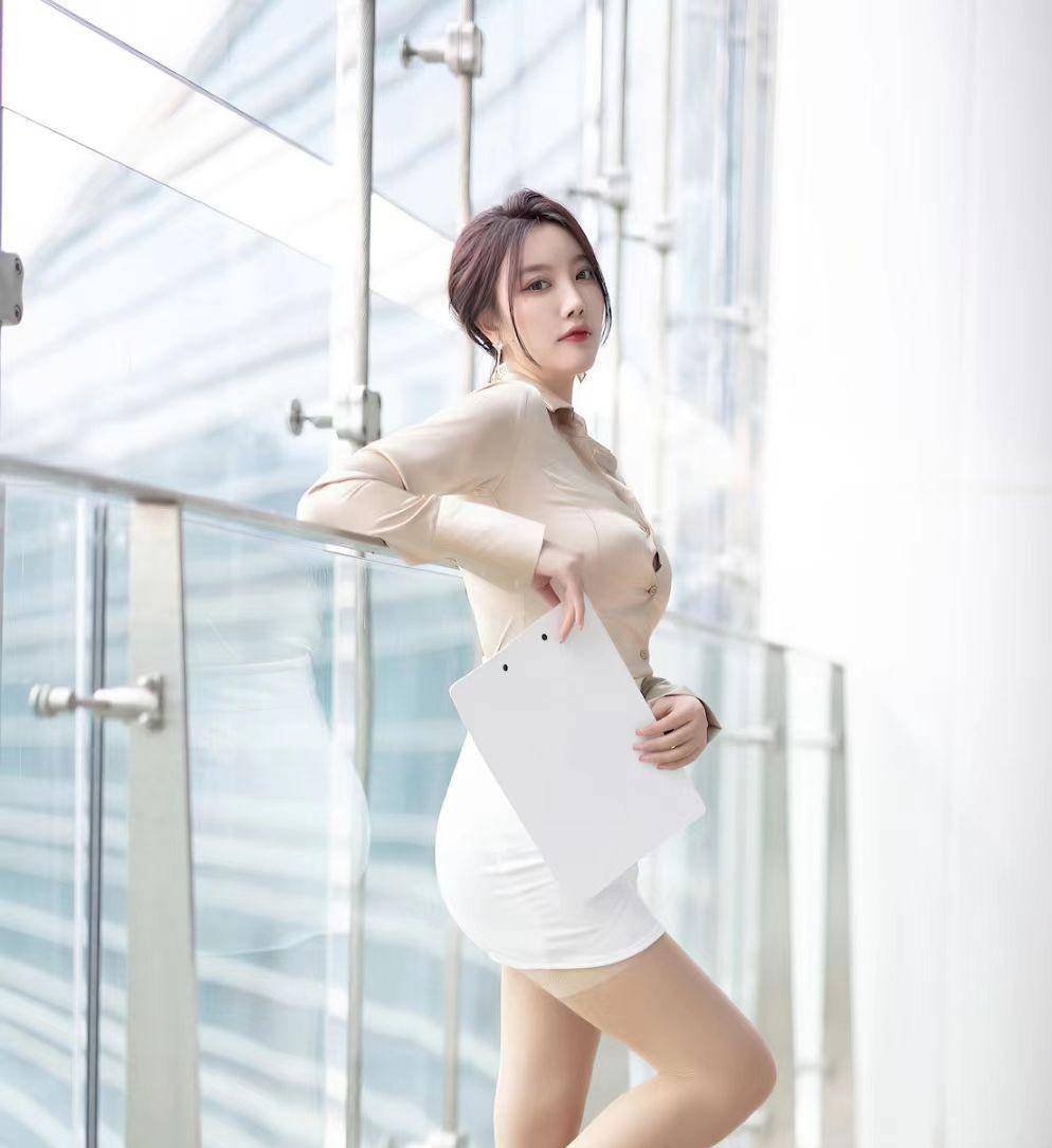 最美杨晨晨系列:时尚时尚短裙高跟鞋_感情_男孩_阳光