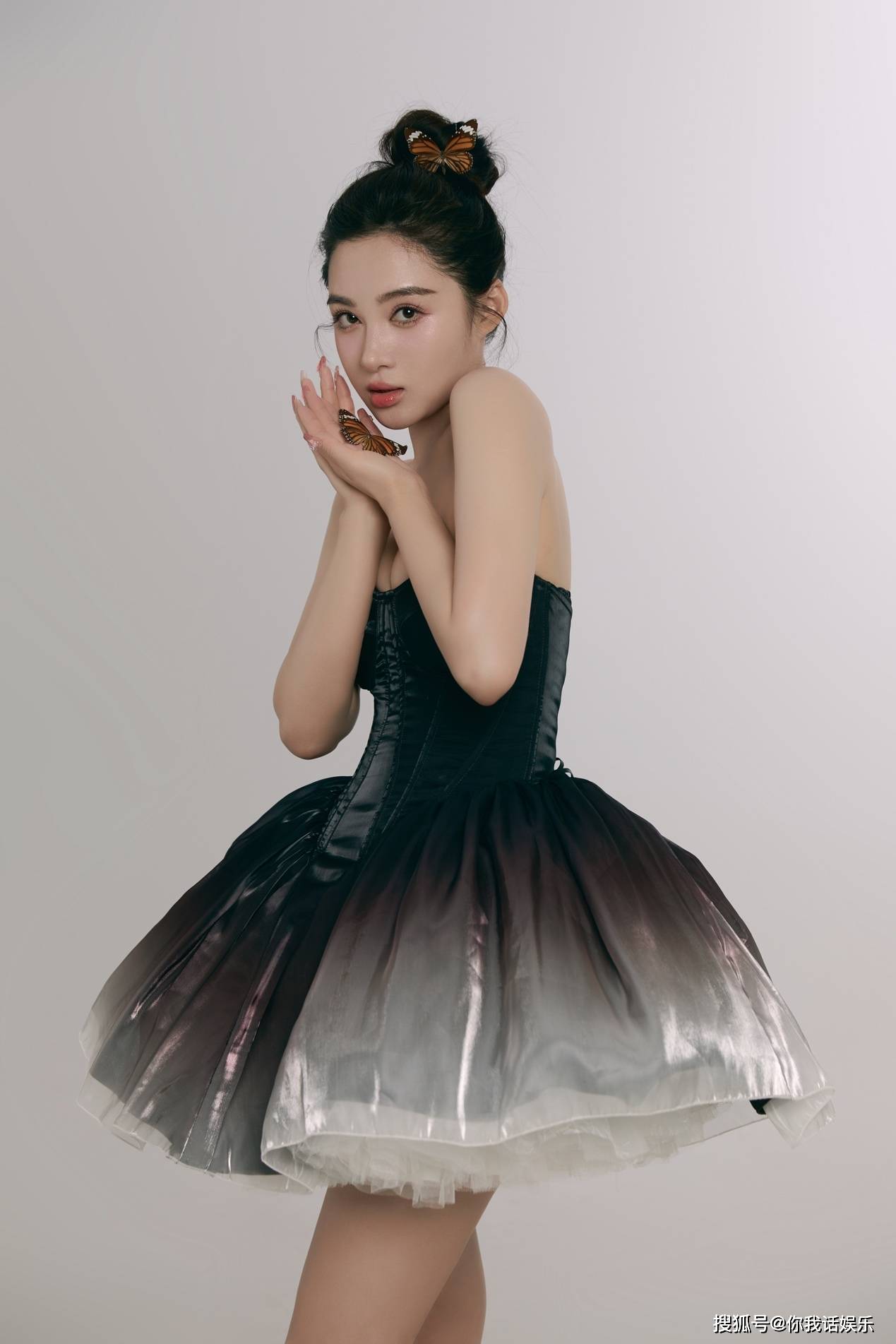孙嘉璐穿芭蕾舞裙自带高光,如黑天鹅般优雅,身材还很有料_蝴蝶_角色