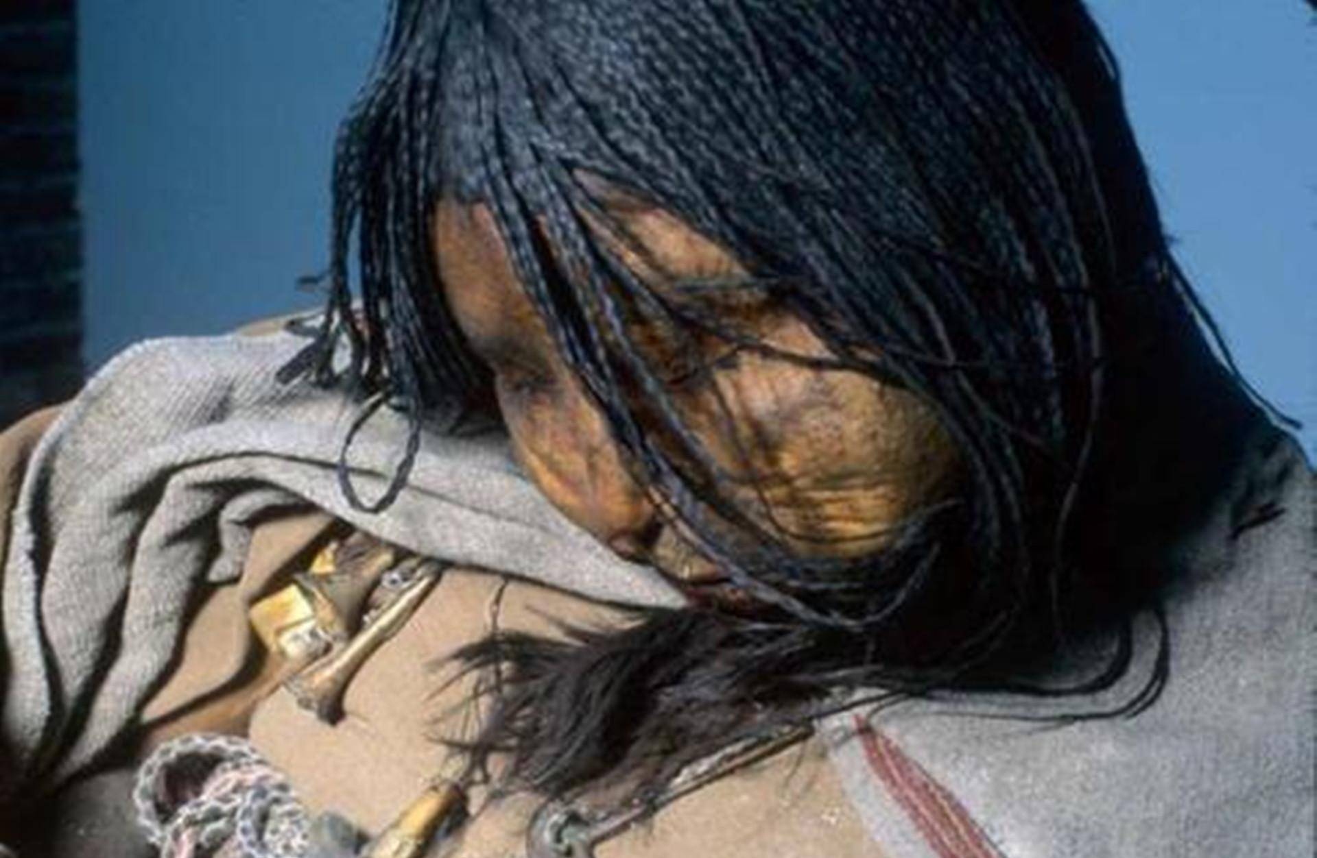 6700米的山顶上,惊现14岁少女,历经500年,尸体为何没有腐烂?