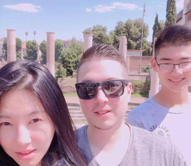 二婚再嫁身家百亿富豪,结婚5年无子_李仕凡_婆婆_老公