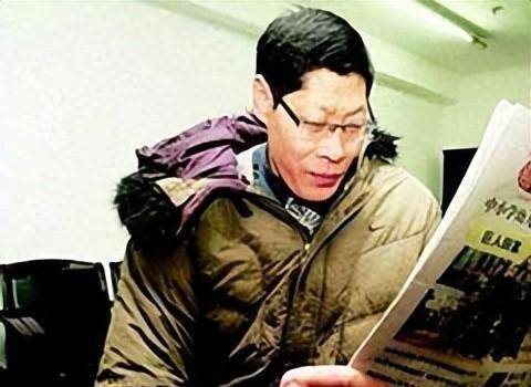 亚洲第一巨人张俊才:身高竟达2.42米,斩获世界纪录后生活如何?