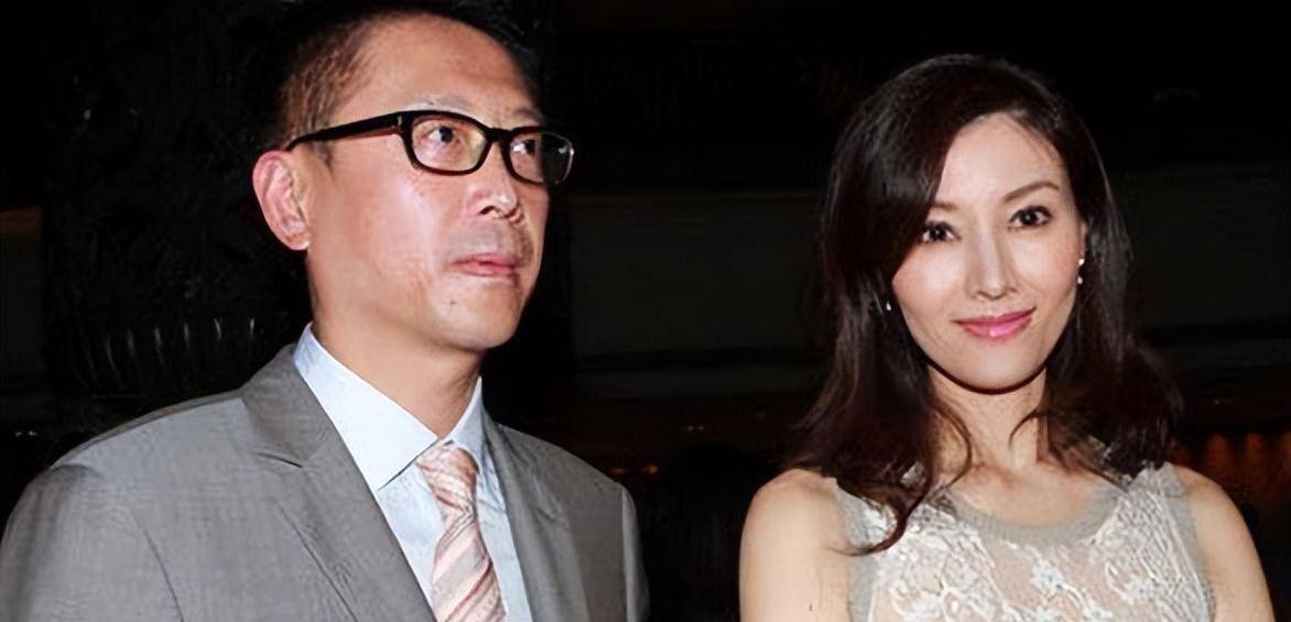 的8位女明星,表面上貌美如花,实际背地荒唐至极_关之琳_李小璐_刘銮雄