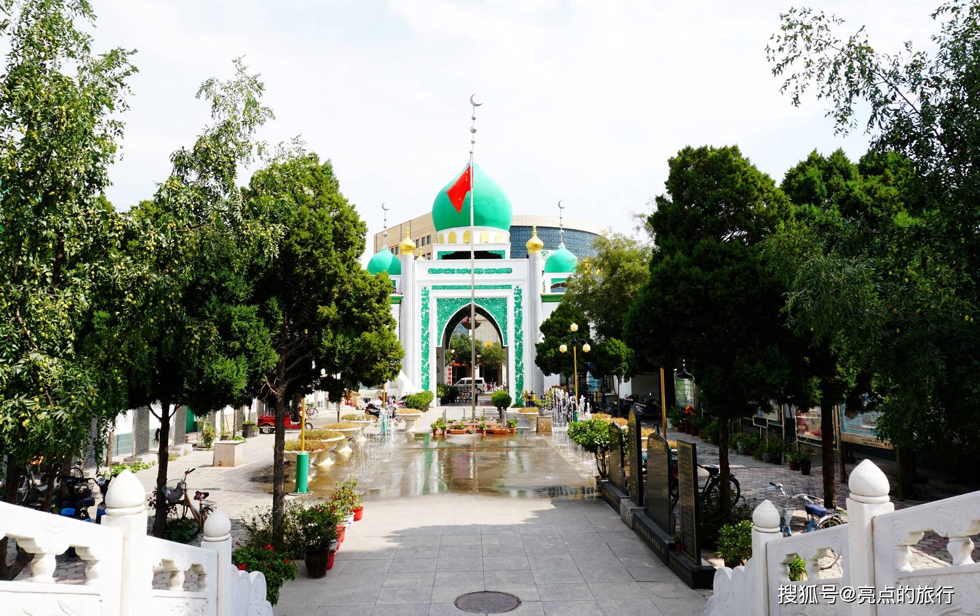 老城区里的清真大寺,曾是宁夏的标志性建筑_朝觐_麦加_礼拜