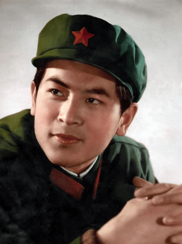 80年代男星郭旭新:与女演员演戏会害羞,当红时息影,如今怎样了_角色