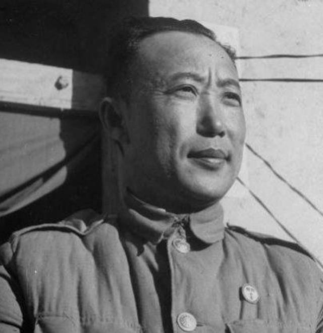 特务郑蕴侠:逃亡大陆8年,曾和张国立一起拍戏,临终写下三个字_王若飞