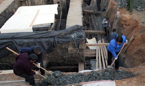 湖北出土历2140年不腐男尸,刚看到时像"才死",随葬品如新_凤凰_荆州