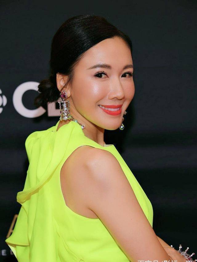 李施嬅和姚子羚唐诗咏差不多一个时代的,她在tvb16年,除了"香港小姐最