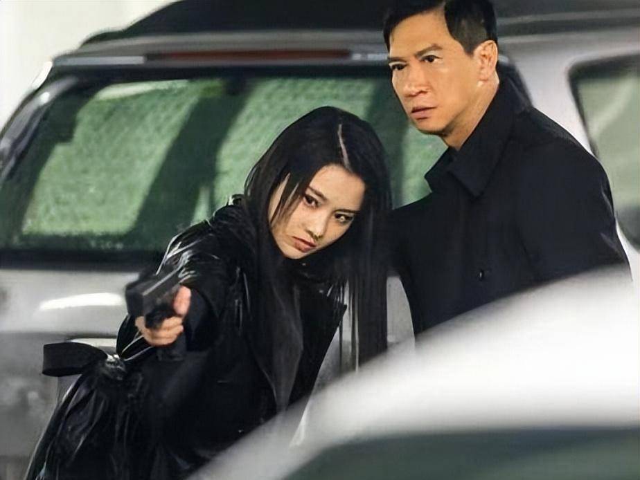 巩俐"女儿"近照,简直是标准"谋女郎"脸,难怪成张艺谋新宠_张慧雯_影戏