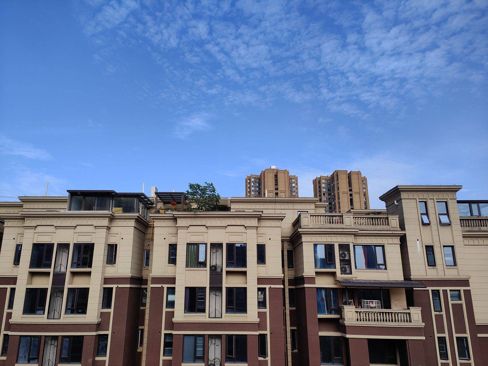 成都楼市-双流区房价走势背后的逻辑 【万锦城花千墅】还值得买吗