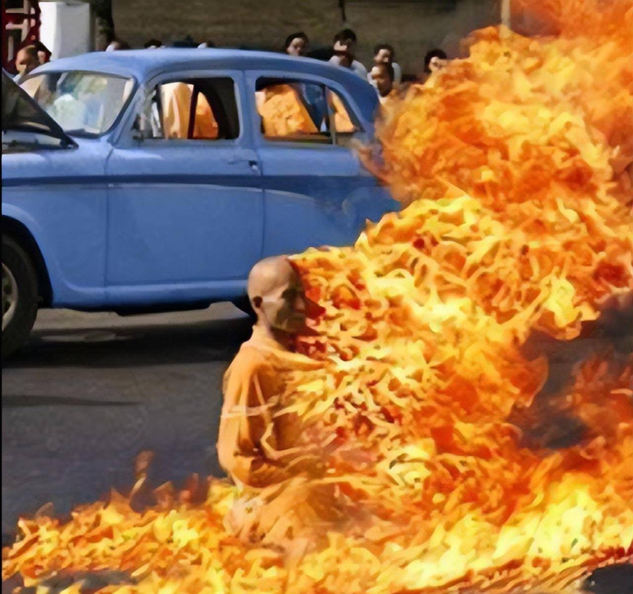 释广德引火自焚广德法师死后,民众将他的遗体再次进行了火化,但奇特的