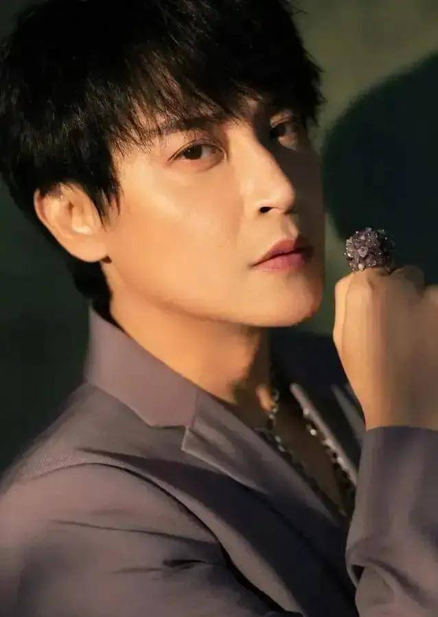 50岁陈志朋太励志,为节目瘦身24斤,网友:小帅虎又回来了_减肥_饮食