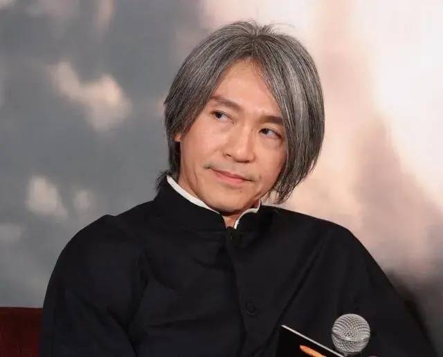 突然就明白了,为什么周星驰不再拍戏_观众_身体状况_演唱会