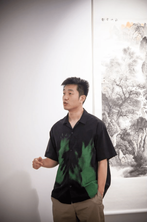 (策展人赵博文先生致辞)(河南开放大学副院长郑伟伟先生致辞)(艺术