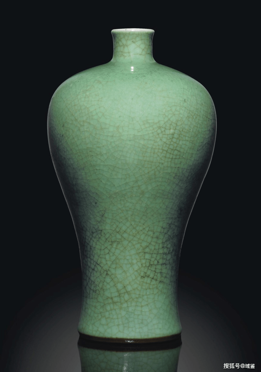 就是从恭亲王府流出,自日本辗转来到欧洲可以说,在单色釉绿釉瓷器这块