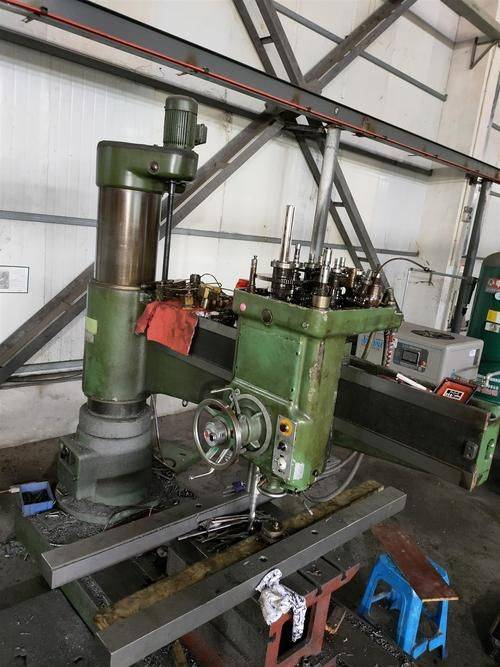 附近急招钻床工2名(高薪职位等你来)_工作_企业_招聘