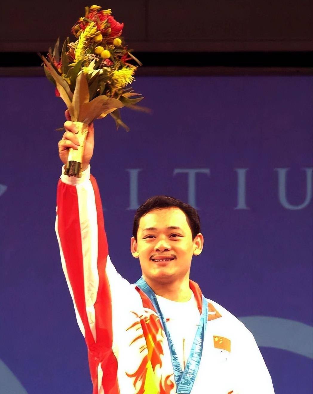 2015年,曾经的奥运冠军占旭刚调任的消息引起了网友的关注,对此不少人