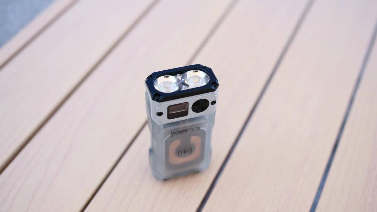 务本X3猫头鹰多功能EDC随身灯:造型可爱,身材迷你,挂绳是亮点