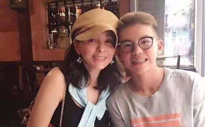 两婚两离,51岁的王琳上相亲节目:再婚,没有生离,只有死别_婚姻_孩子