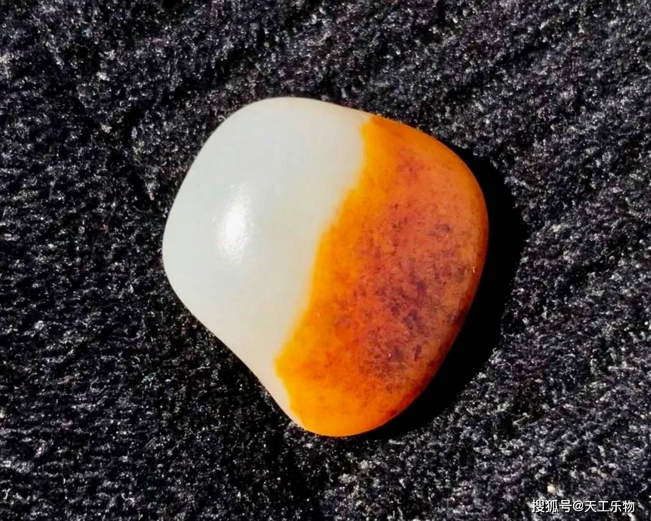 和田玉典藏级精品!可以件件上拍的和田籽料!_玩家_皮色_因为