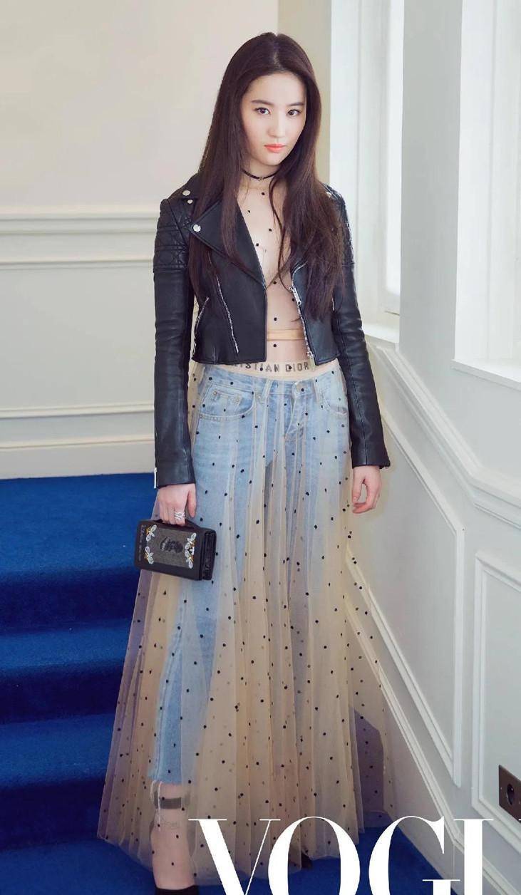 刘亦菲无视玉女形象!