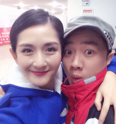 王祖蓝安排香港海洋公园游玩,谢娜发文感谢引群嘲:占便宜没够_网友