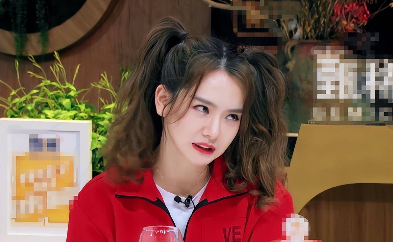 "耿直"戚薇:夺爱安以轩被王思聪惦记,自曝房事儿女双全成大赢家_lucky