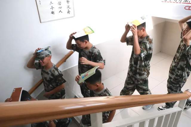 夏令营期间,我们还开展了应急疏散演练,有效提高了师生应急逃生和自救
