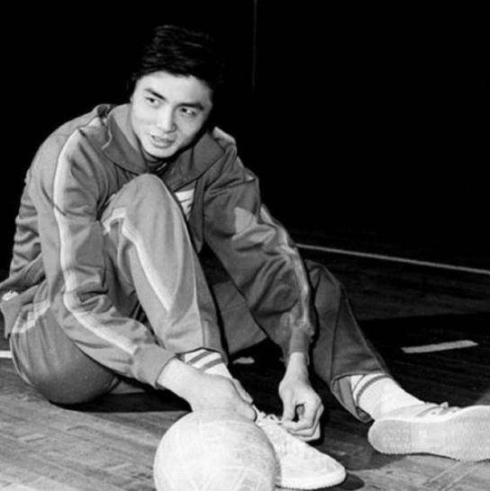 曾被誉为世界排坛第一飞人的汪嘉伟,如今现状如何?_球迷_最好的_身份