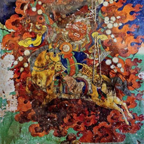 壁画离开雍布拉康,步行439米,2路公交雍布拉康分站始发站上车,坐5站昌