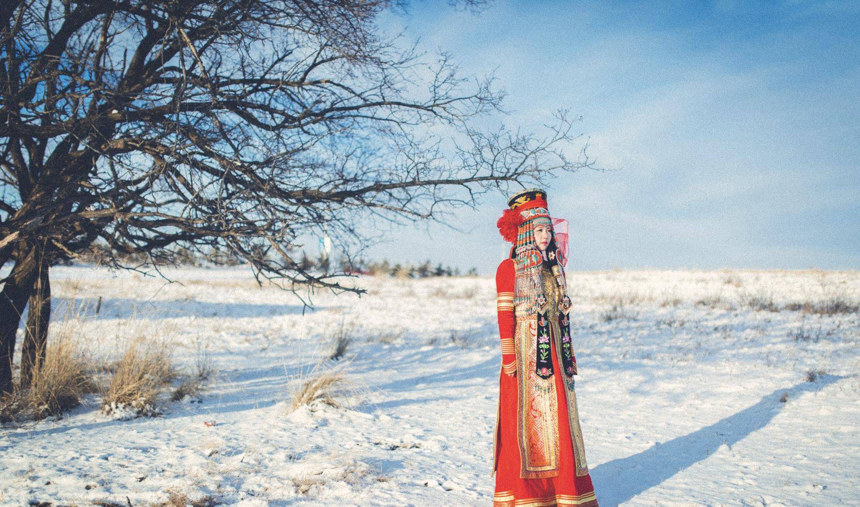 清朝政治制度对科尔沁女子服饰的影响_地区_部落_民族