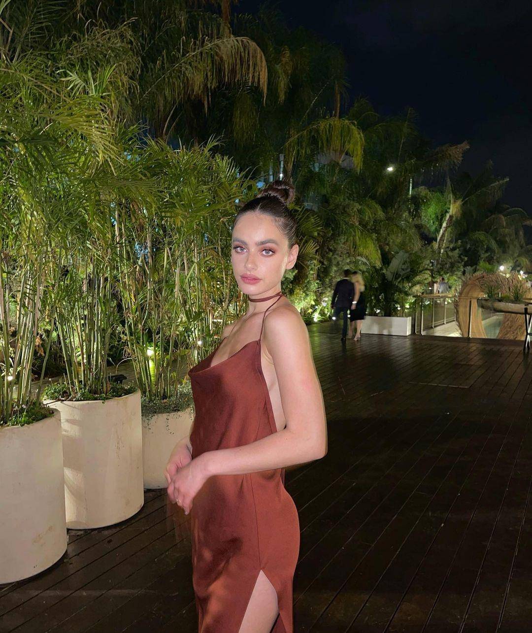 世界最美脸蛋,以色列国宝超模:五官精致,时尚火辣,气质如蓝_埃尔