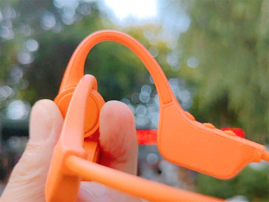 sanag塞那 B60S PRO骨传导耳机：能潜水支持mp3，才是运动达人最爱