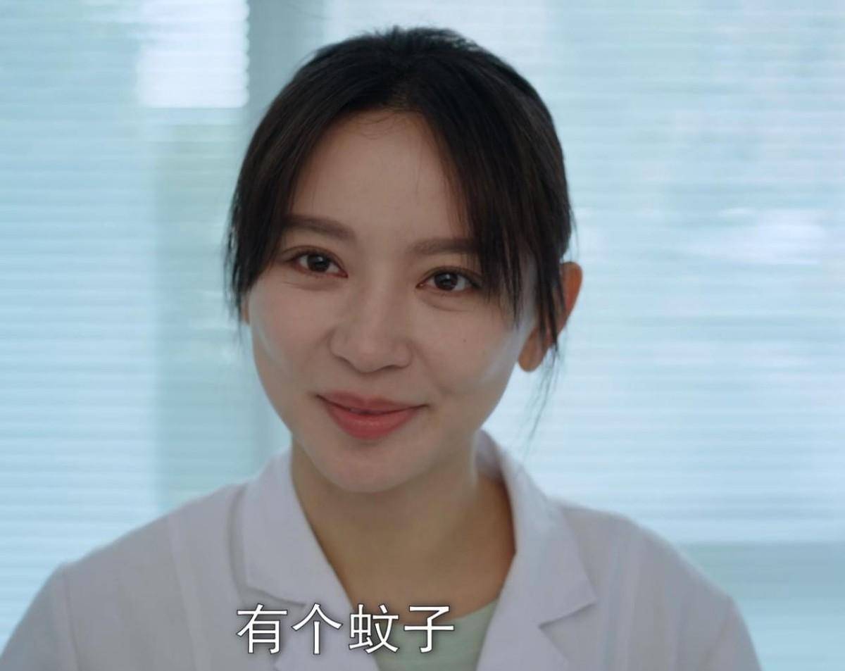大嘴叉子,演技生硬,满脸疲态却演"第一美女",谁审美出了问题_盖玥希